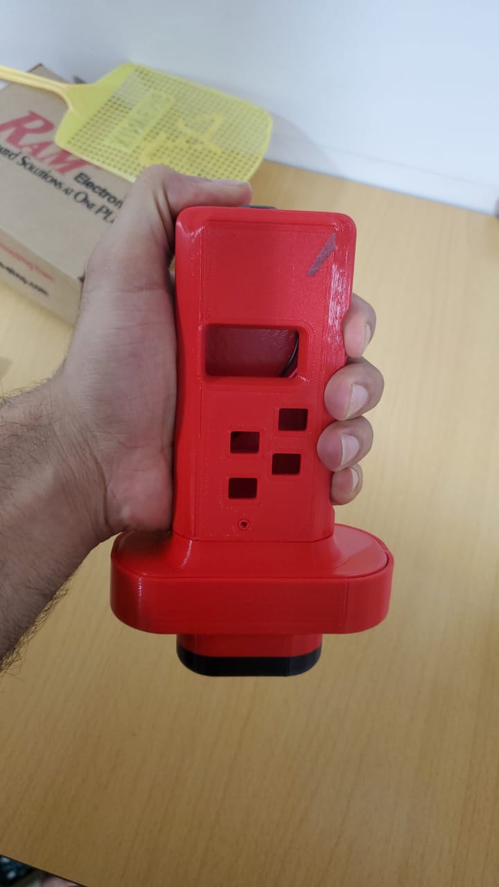 Control face, operable single-handed while stabilising a limb